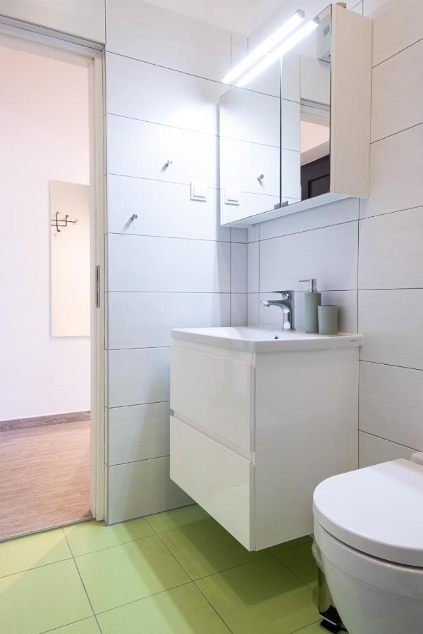 Studio Apartment Les - 4 Min Walk From Amphiteatre พูลา ภายนอก รูปภาพ